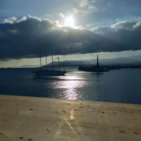 Garibaldi House アパート