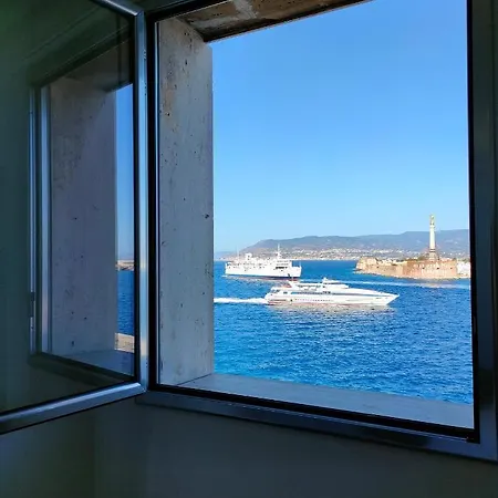 Garibaldi House * メッシーナ