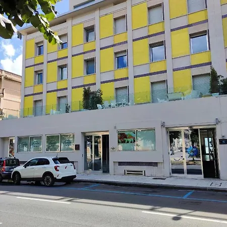 Apartmán Garibaldi House *
